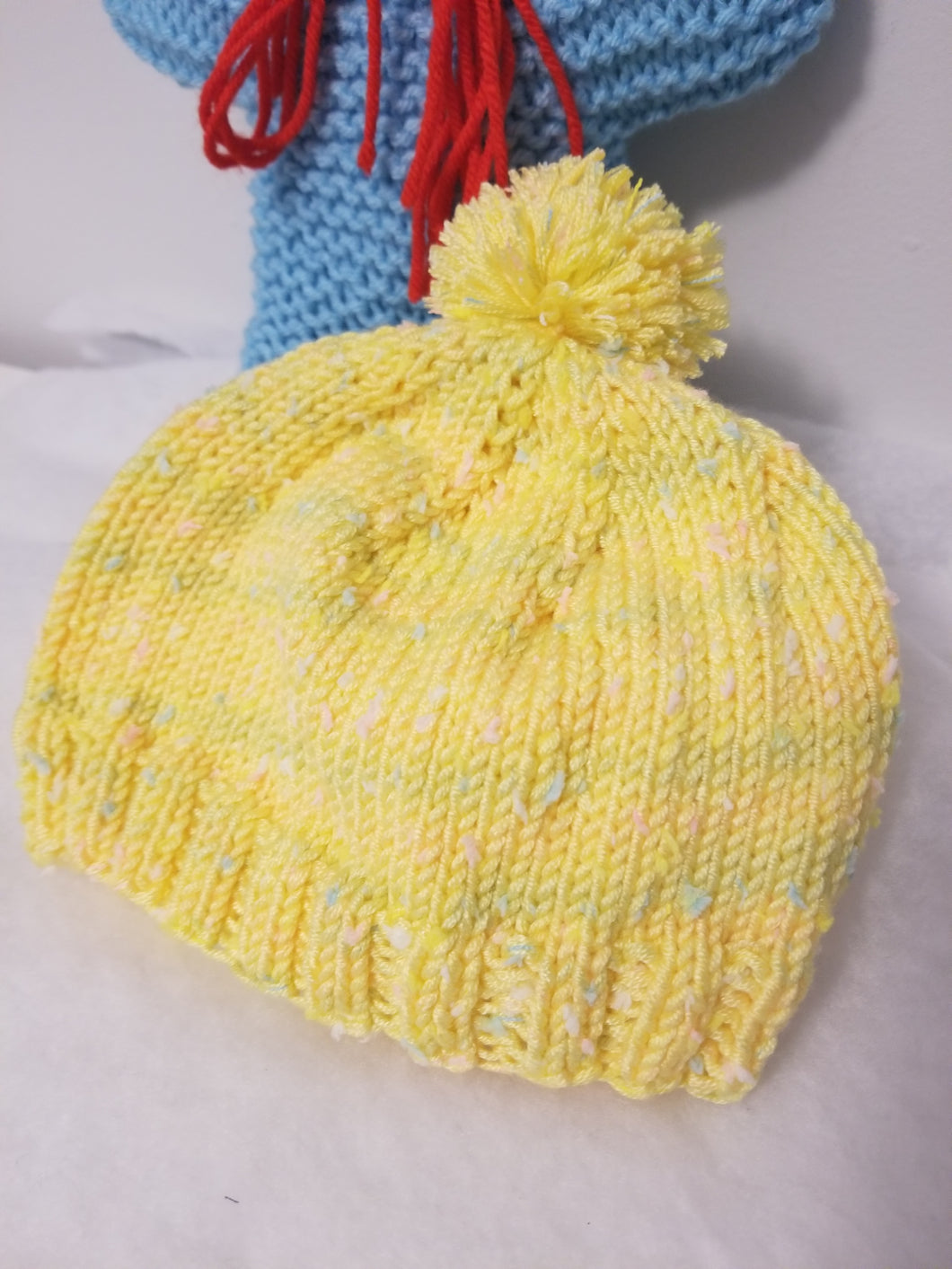Baby Hat - 3 to 6 months - Yellow Fleck
