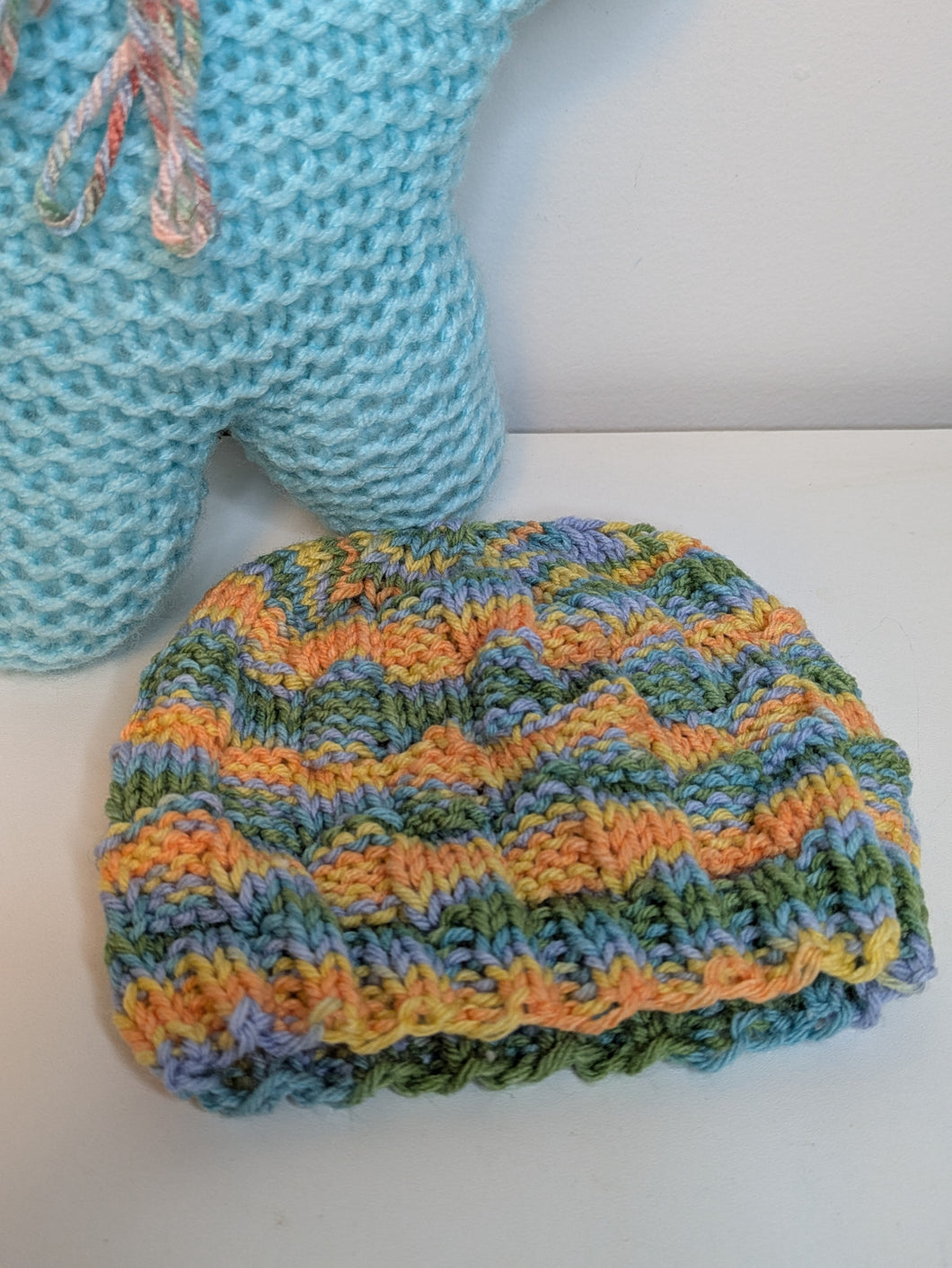 Baby Hat - 6 to 9 months - Peas & Carrots, Basketweave design