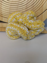 Load image into Gallery viewer, Scrunchies
