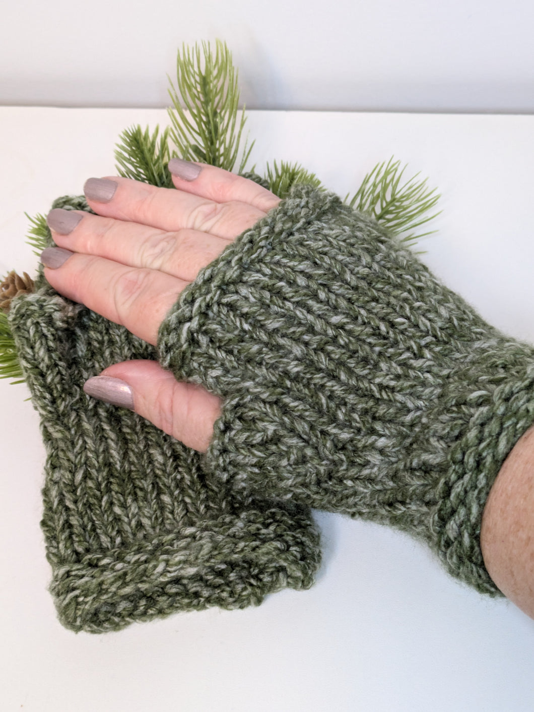 Fingerless Gloves - Forest Heather - size (7