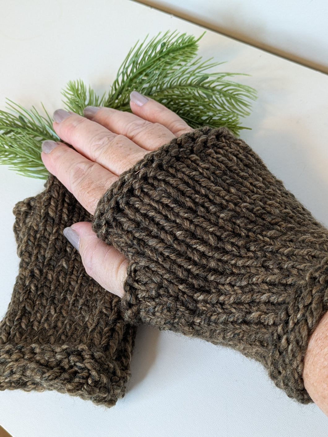 Fingerless Gloves - Brown Heather - size (7