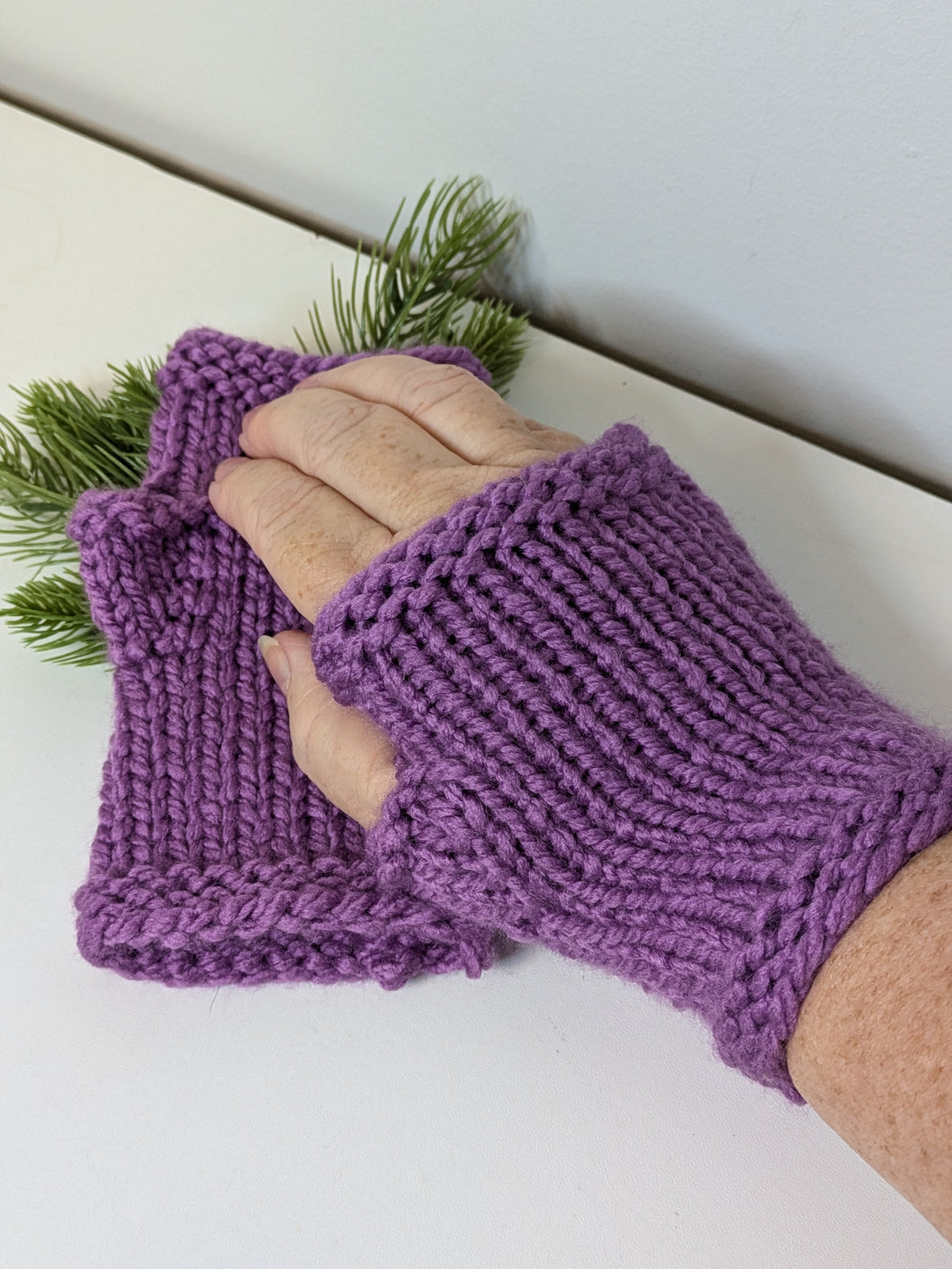 Fingerless Gloves - Lavender - size (7