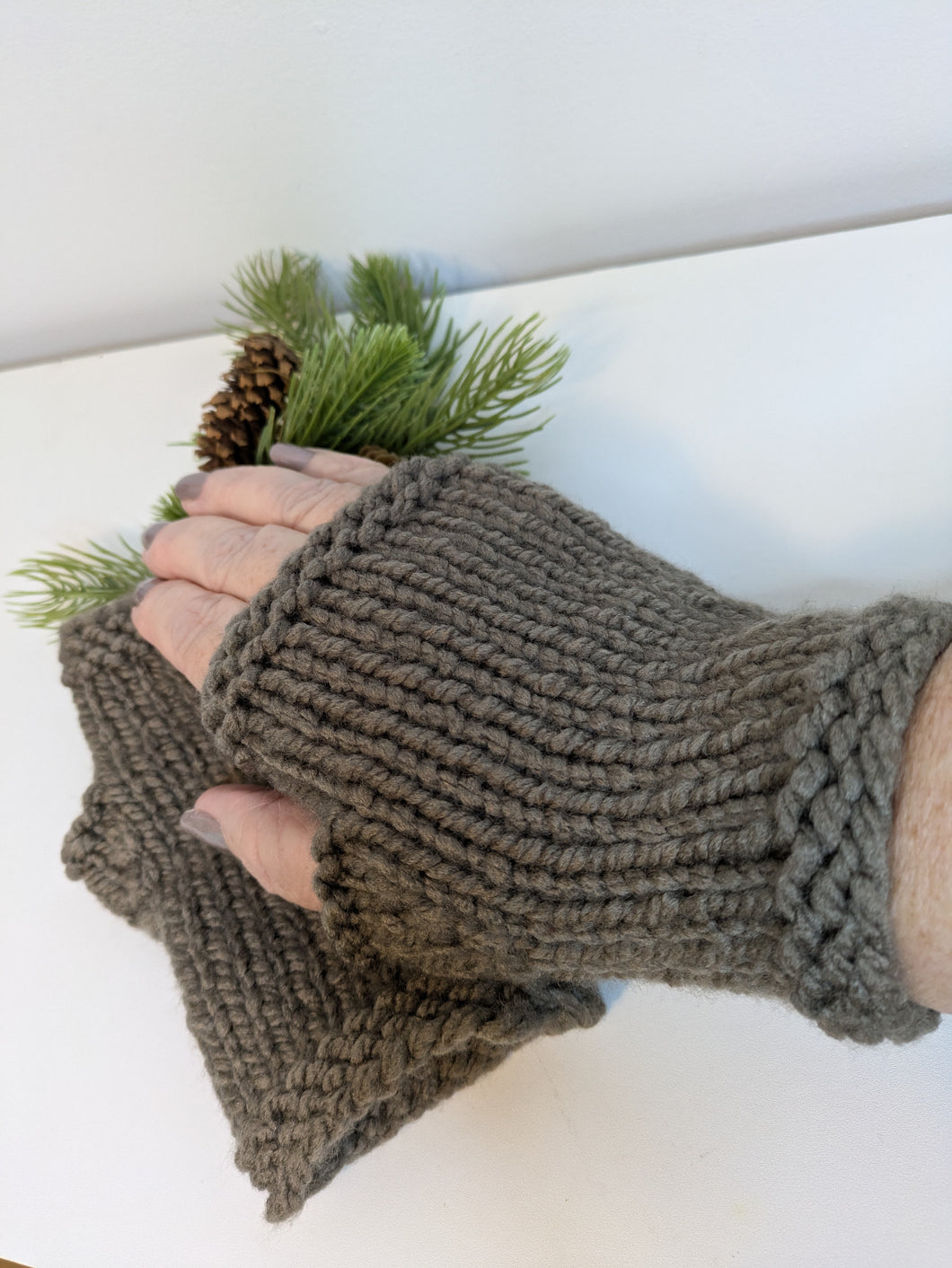 Fingerless Gloves - Pecan - size (7