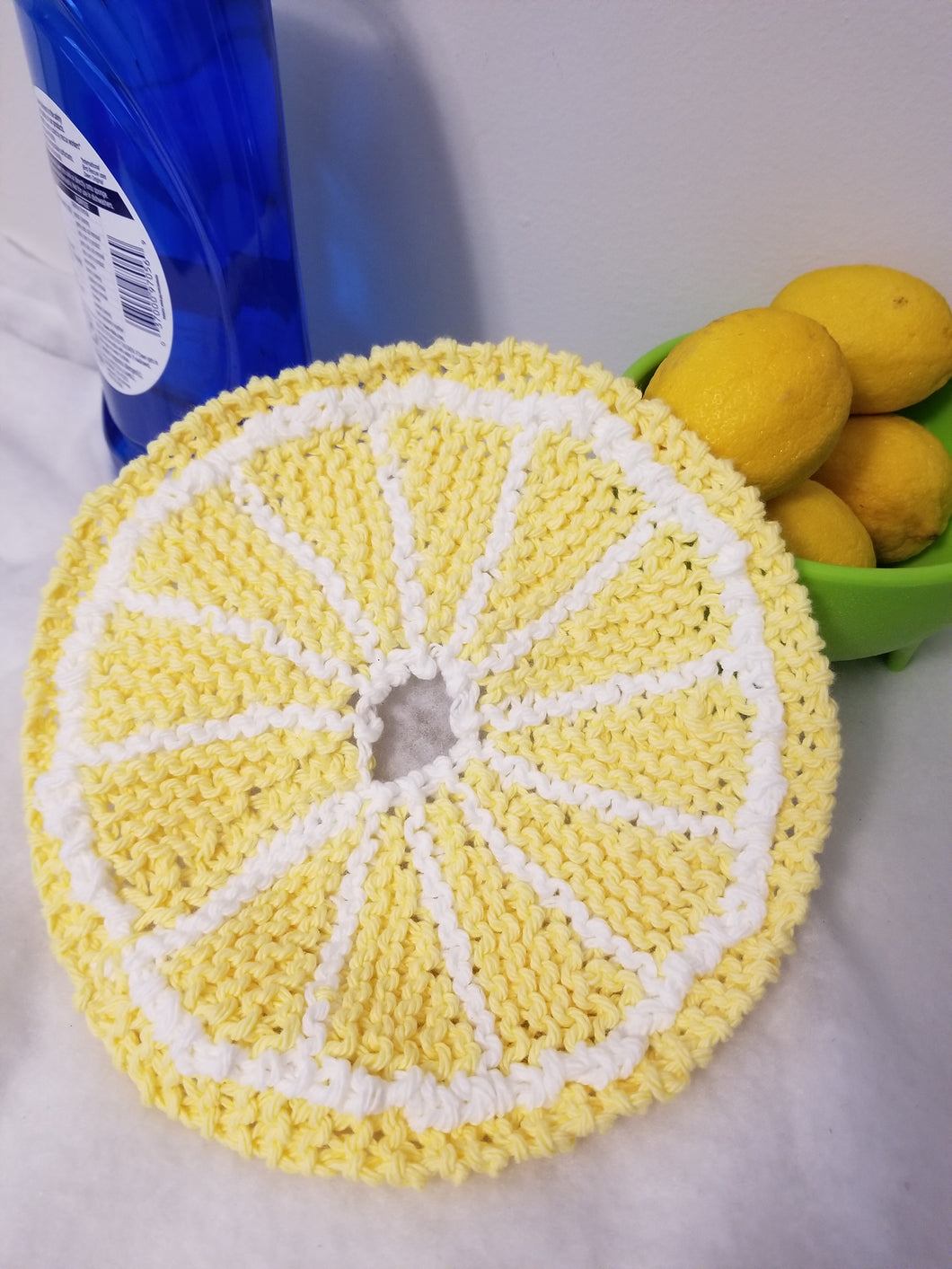 These fun Fruit Slice Kitchen Cloths add vibrancy to your kitchen and home. Crafted from 100% cotton, these reusable cloths are perfect for use as a dish towel, pot holder, or trivet. Protect your countertop with these colorful and eco-friendly Lemon Slices!