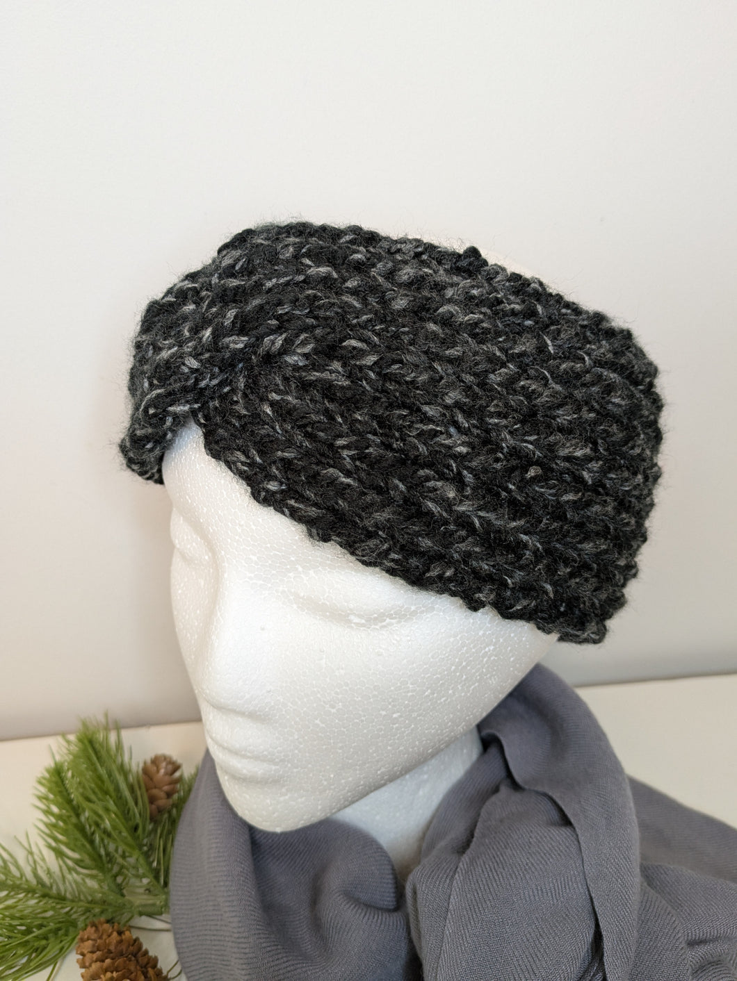 Headband Earwarmer - Twist style - Color: Black Heather
