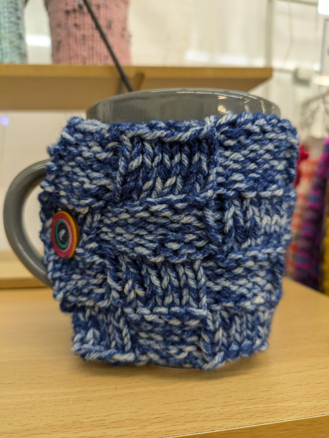 Mug Hug – Indigo  – Basketweave style