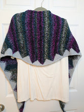 Load image into Gallery viewer, Sawtooth Shawl
