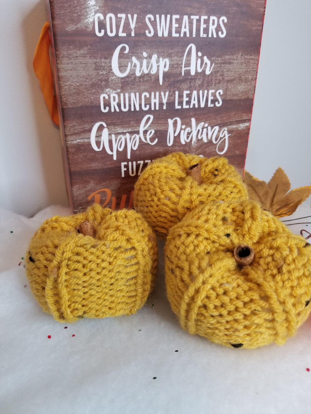 Mini Knit Pumpkins